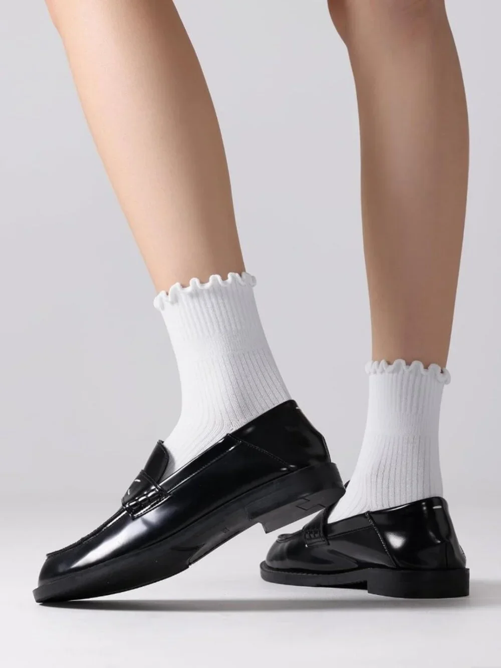 Soft Bamboo Ruffle Ankle Socks | Breathable Lettuce Edge Crew & Frilly Quarter